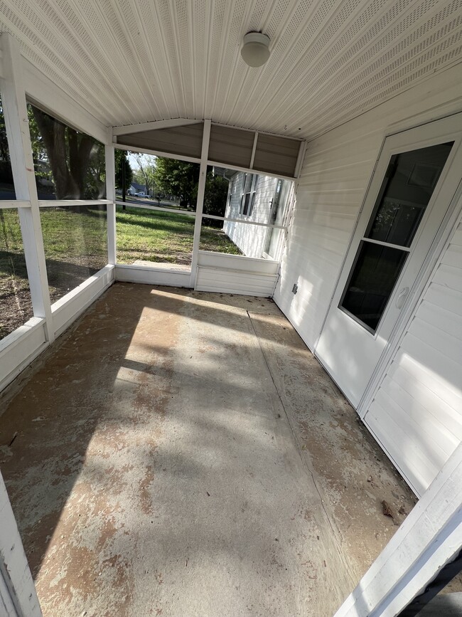 Photo - 2308 Pine Way