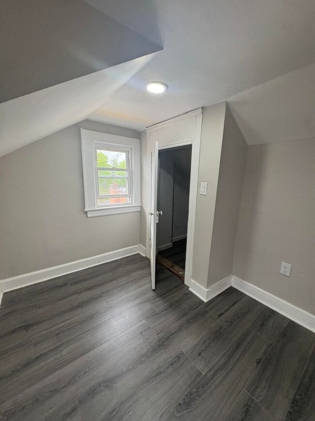 Photo - 28 Beechwood Pl Unit 2