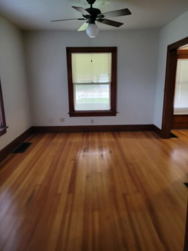 Photo - 605 Melrose Ave