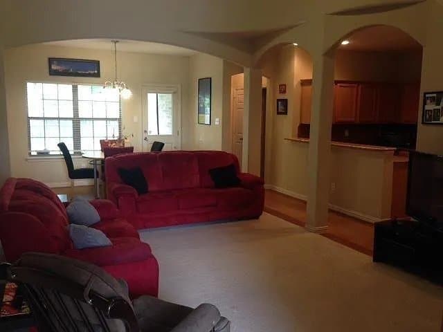 Photo - 209 Royal Glen Ct