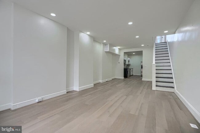 1120 Montpelier St