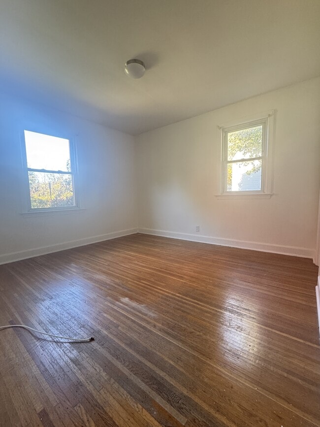 Photo - 148 Ellsinore St