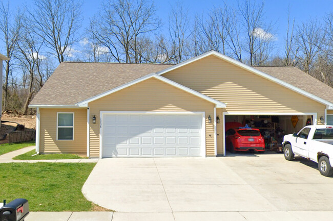 Photo - 1238 Salem Dr Townhome