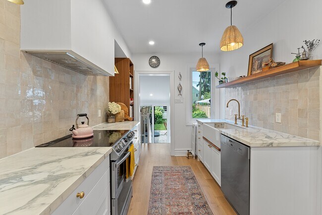 Photo - 16 Springdale Blvd