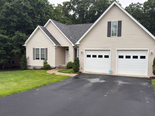Photo - Beautiful Three Bedroom, Two and a half Bath home available in River Wood of Fairlawn