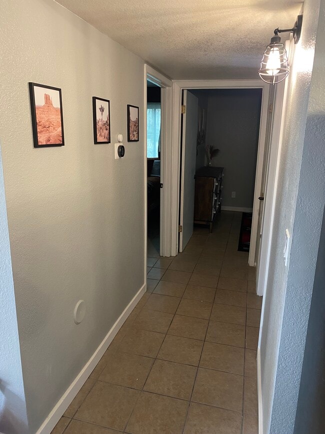 Photo - 1440 N Idaho Rd Unidad 1065