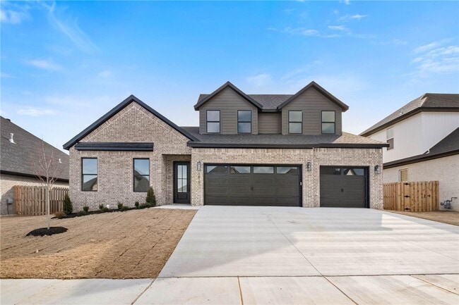 Building Photo - 1821 Lotus Rd