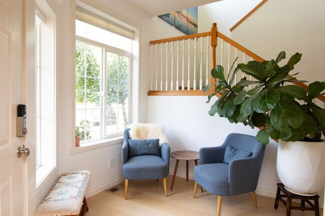 Photo - 14513 Meridian Pl W