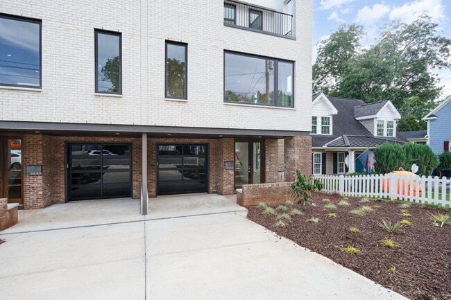 Photo - 515 W Lenoir St Unit 102