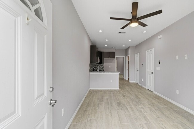 Photo - 16680 E Ivanhoe St