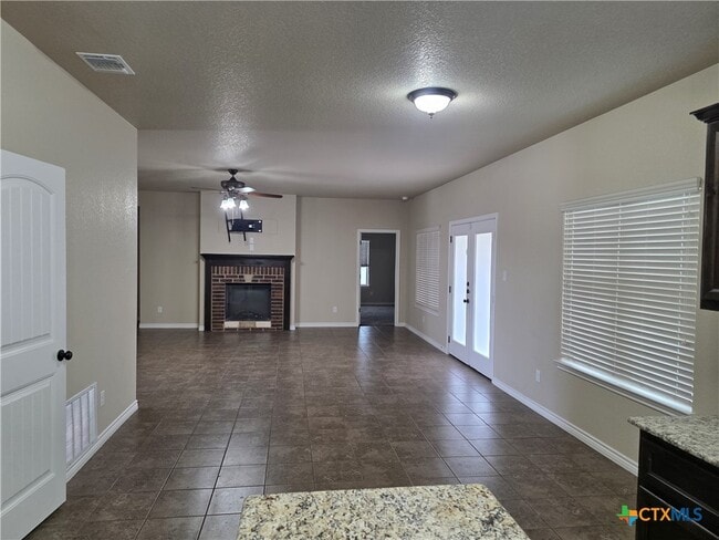 Photo - 1713 Risen Star Ln