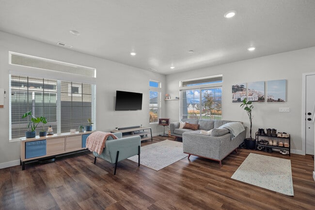 Photo - 74 S Baker Spring Cv