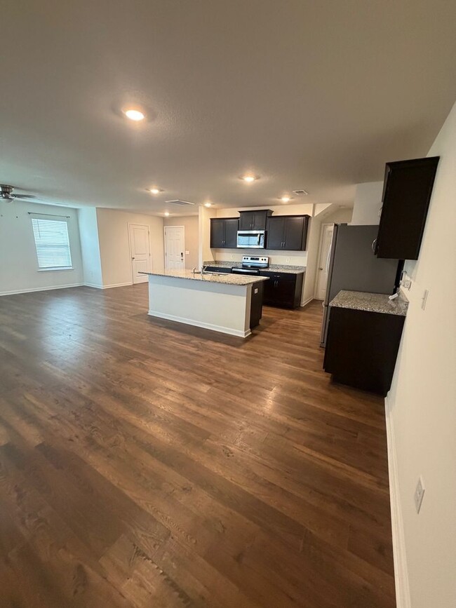 Photo - 2320 Beacon Rd