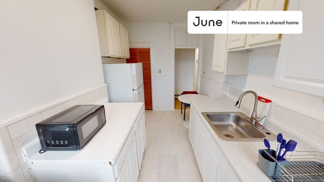 Photo - Room in Shared 4 bed/1 bath home Unit C