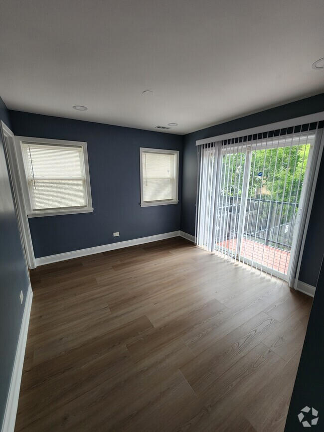 Building Photo - 5911 S Indiana Ave Unit #2 Rental