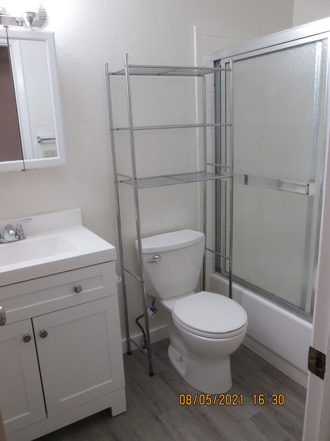 Photo - 2315 Spruce St Unit 4