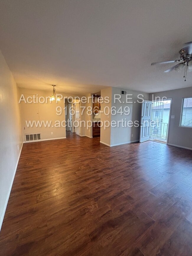 Photo - Action Properties RES Inc: offering Availabilities Roseville Greens Condo, single level 2 bedroom...