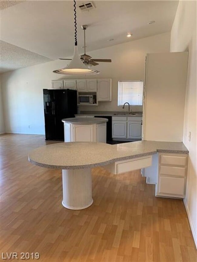 Spacious Single-Story Home with Large Lot & No HOA