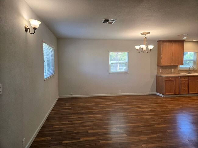 Photo - 5437 Griffin Rd