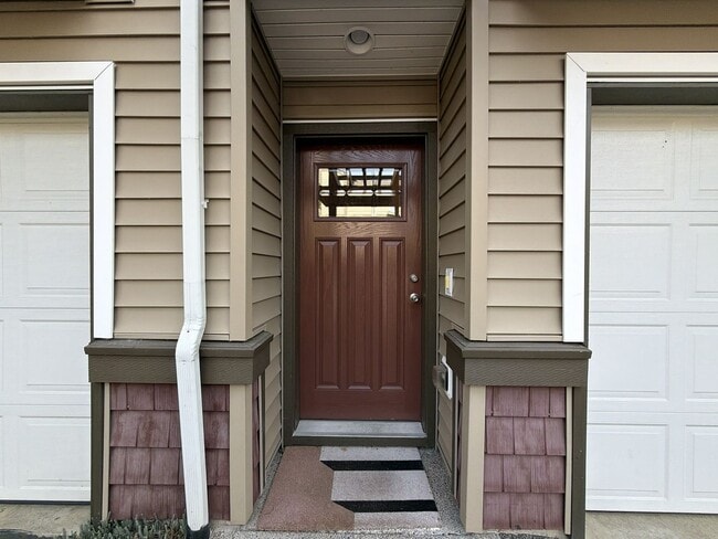 Photo - 10721 NE Gateway Pl