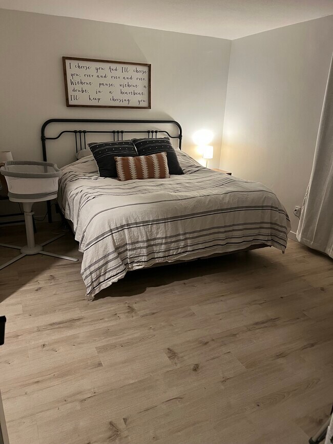 Photo - 2717 NE Weidler St