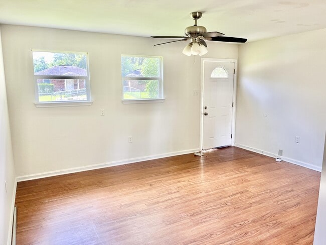 Building Photo - 7465 Whitney Dr Rental