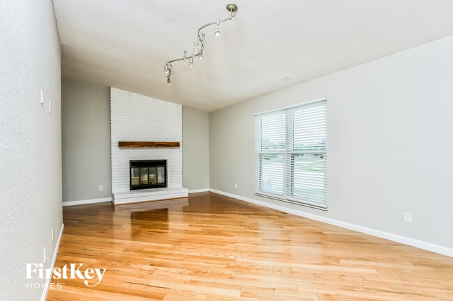 Photo - 4332 Meadowgreen Trails Dr