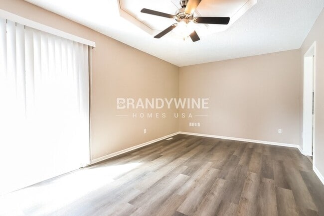 Photo - 1909 NE McKee Ln