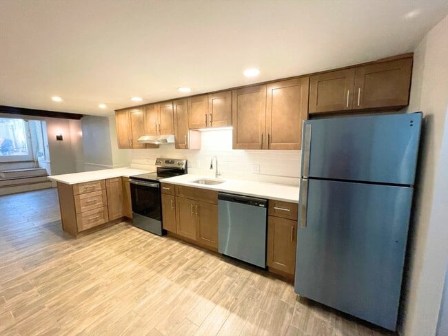 Photo - 24 Front St Apartment Unit 1