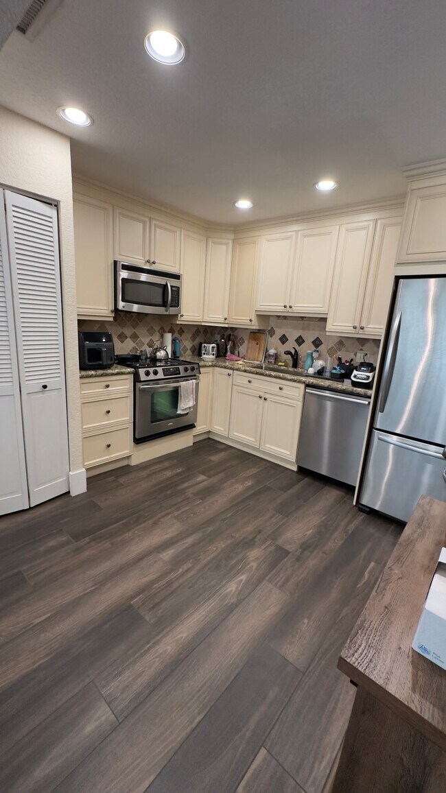 Photo - 3620 W Bell Dr