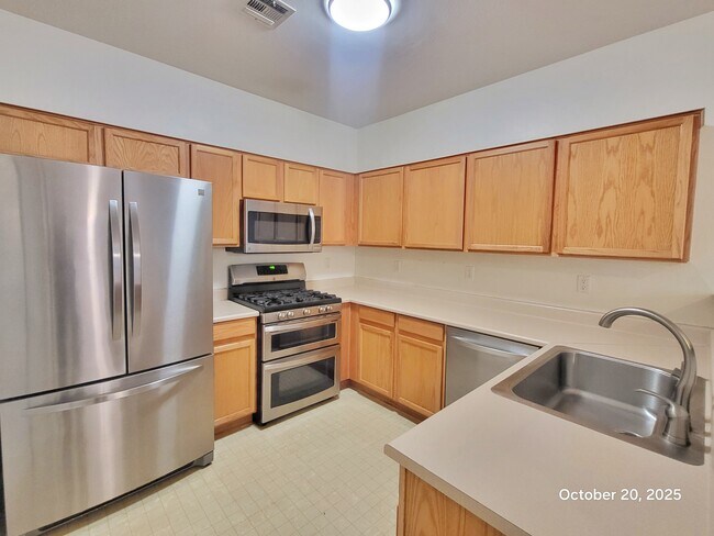 Photo - 1004 Duckhorn Ct