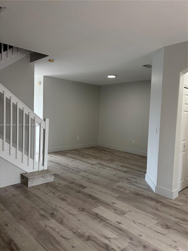 Photo - 10947 NW 79th St