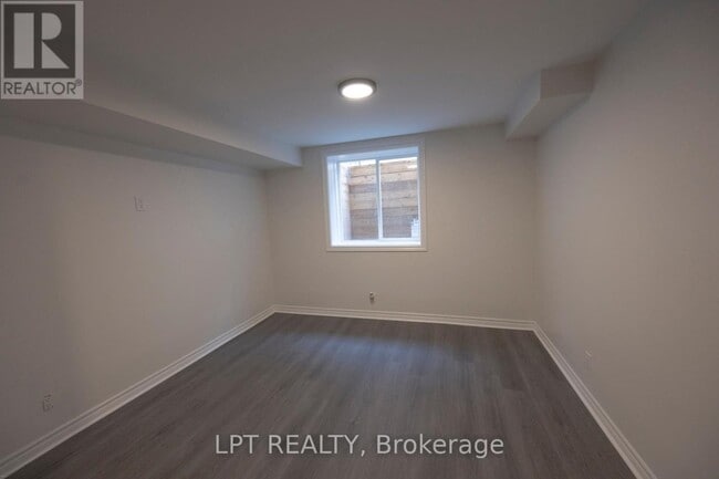 Photo - 27 Rockcress Gardens