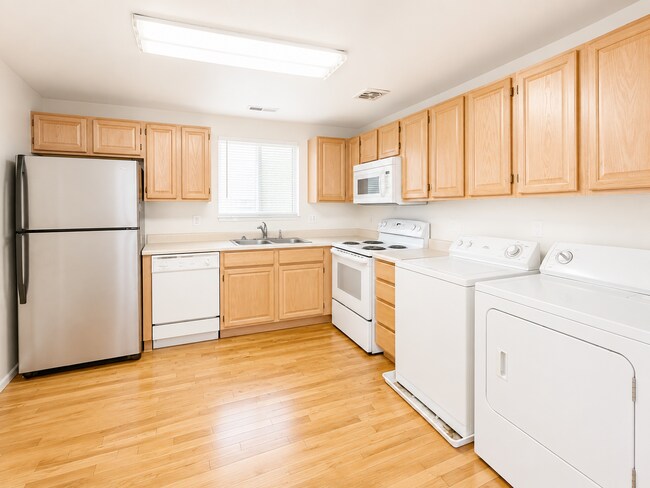 Photo - Lovely 2 Bedroom Apartment in Provo Unit 9
