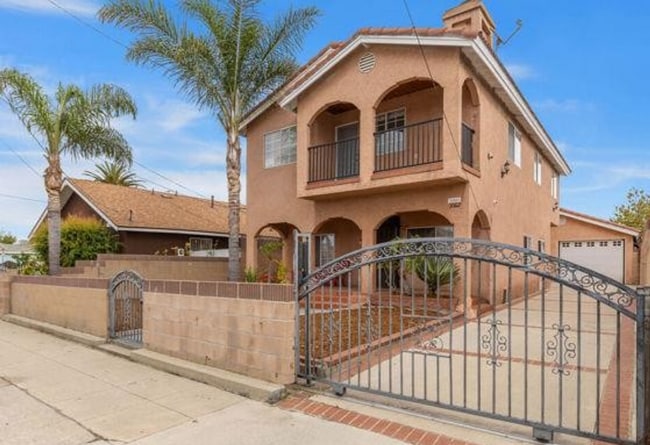 Photo - 1060 McFarland Ave Unit SFR