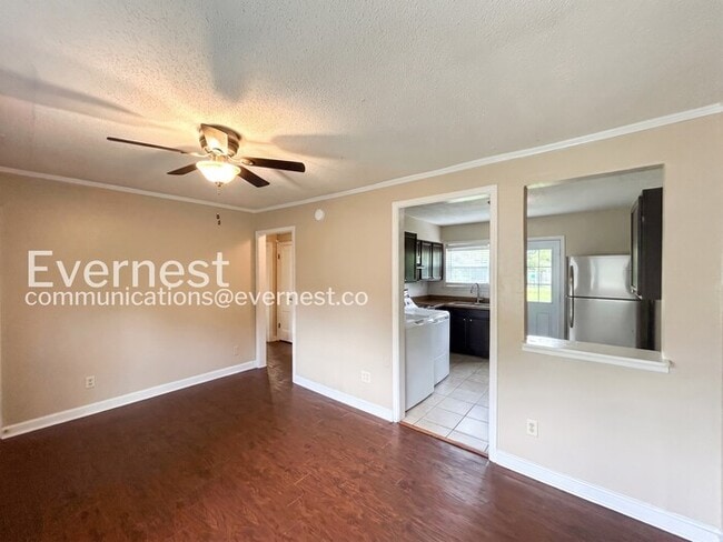 4911 Buford Ave