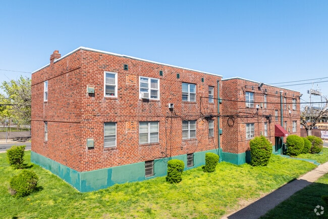 Photo - Renaissance Gardens Apartments