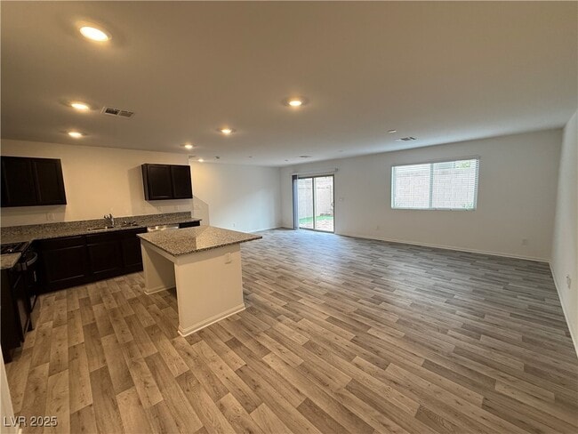 Photo - 5943 Swift Lariat St