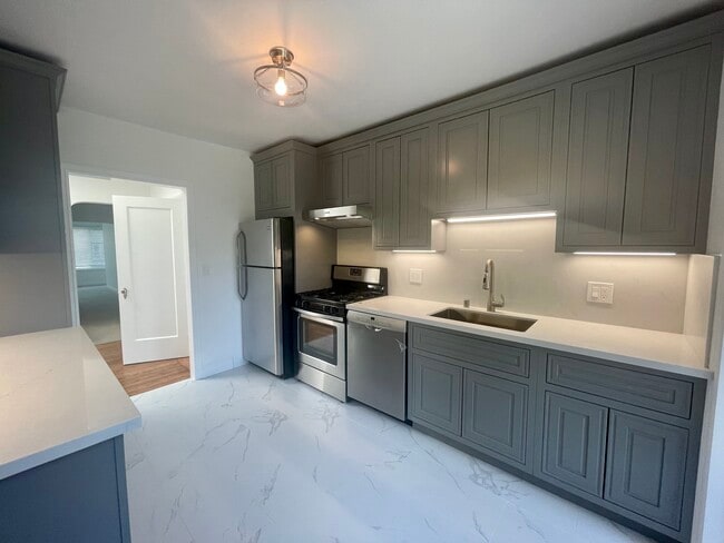 Stainless Appliances - 9 Locust Ave Unit 9B