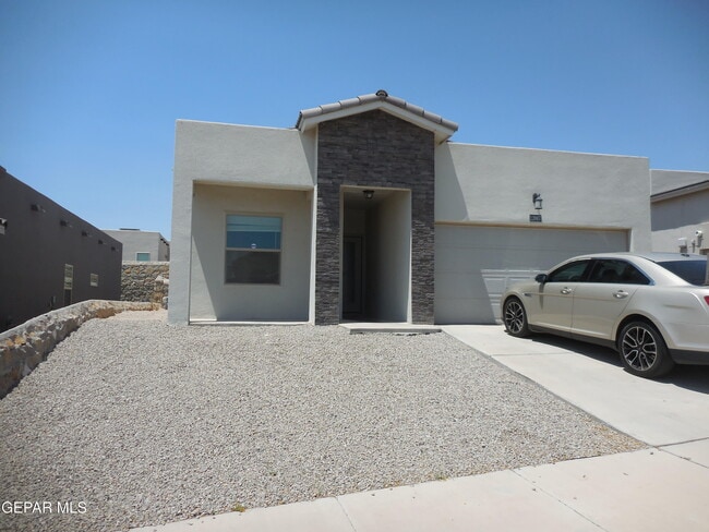 Building Photo - 12867 Ivelet Ct