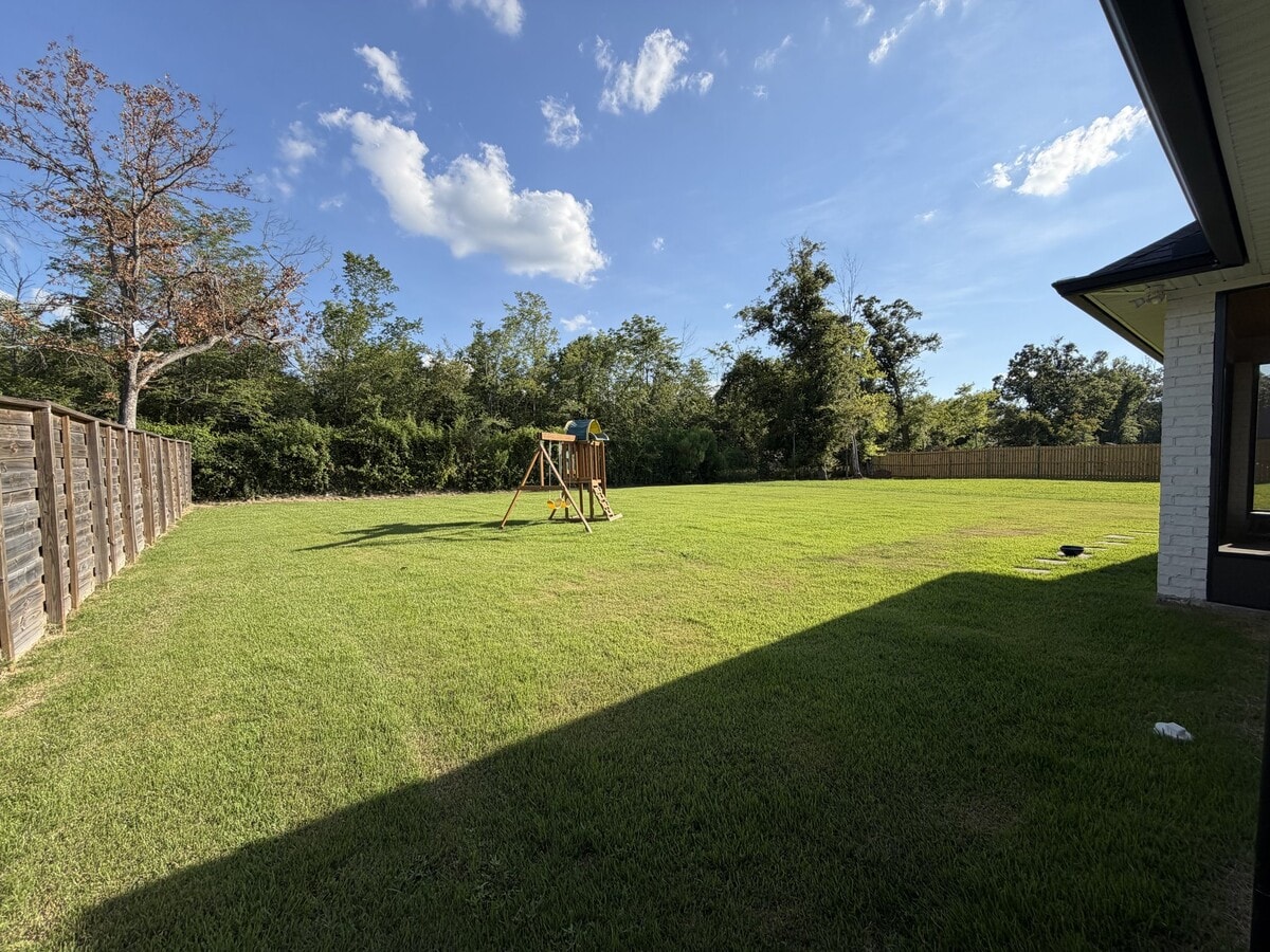Photo - 205 River Styx Dr