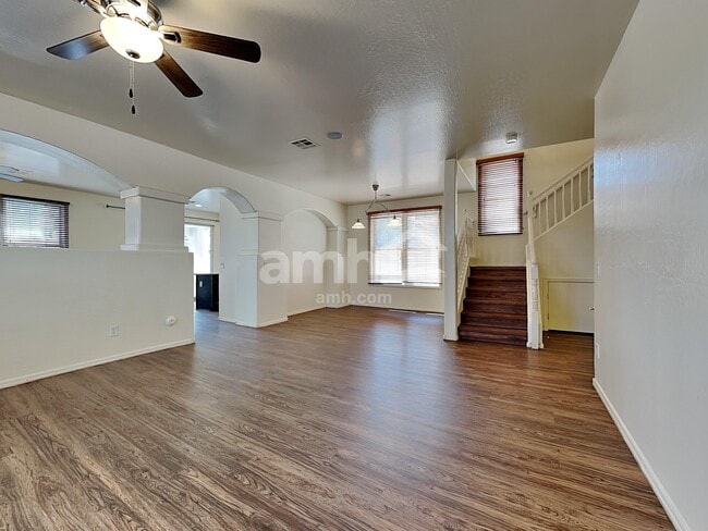 Photo - 18139 W Smokey Dr