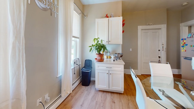Photo - 74 Kenwood St Unit 1