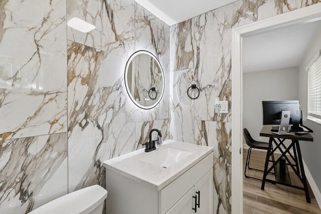 Photo - 708 Burman Ave