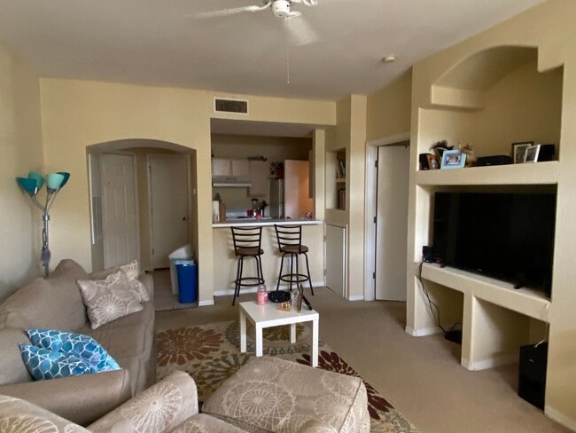 8517 Island Breeze Ln Unit 209