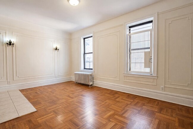 Photo - 15 Magaw Pl Unit 6E