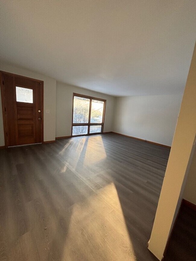 Photo - 6463 Wells Dr Unit 6463