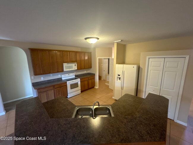 Photo - 6340 Dearman St
