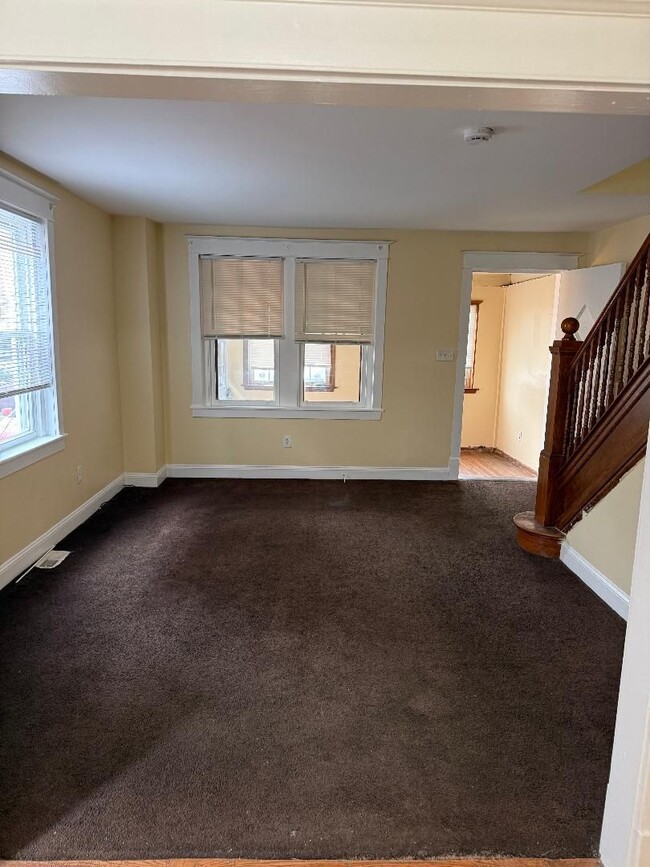 Photo - 223 W 23rd St