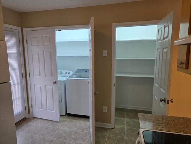 Washer/Dryer Closet/Pantry - 1114 Bill Avery Rd Unit Green Terrace 4A